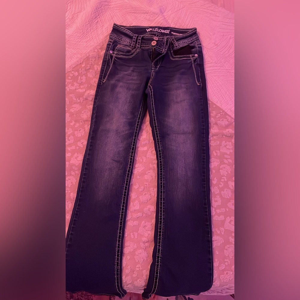 Bundle of 2 Wallflower Dark and light wash Straight Leg/ flare Jeans